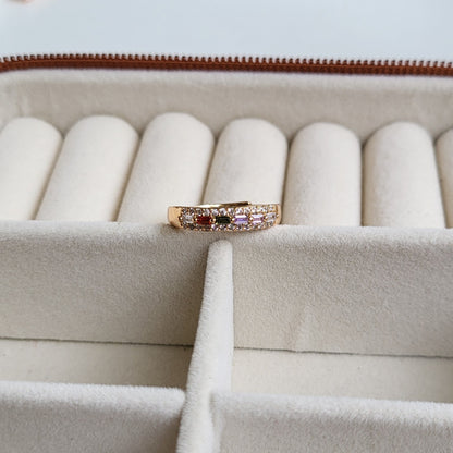 Color cora ring