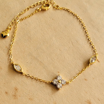 Clover bracelet
