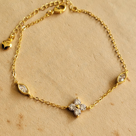 Clover bracelet
