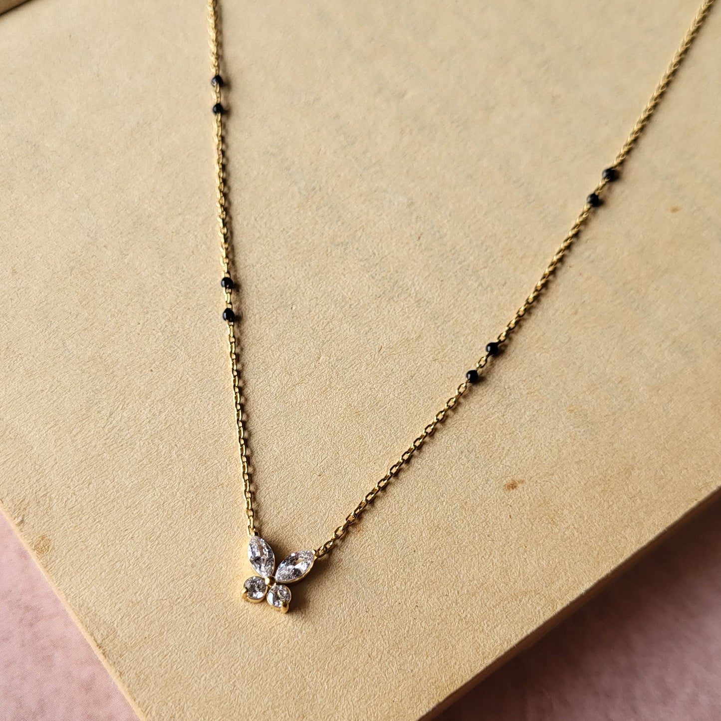 Iva mangalsutra