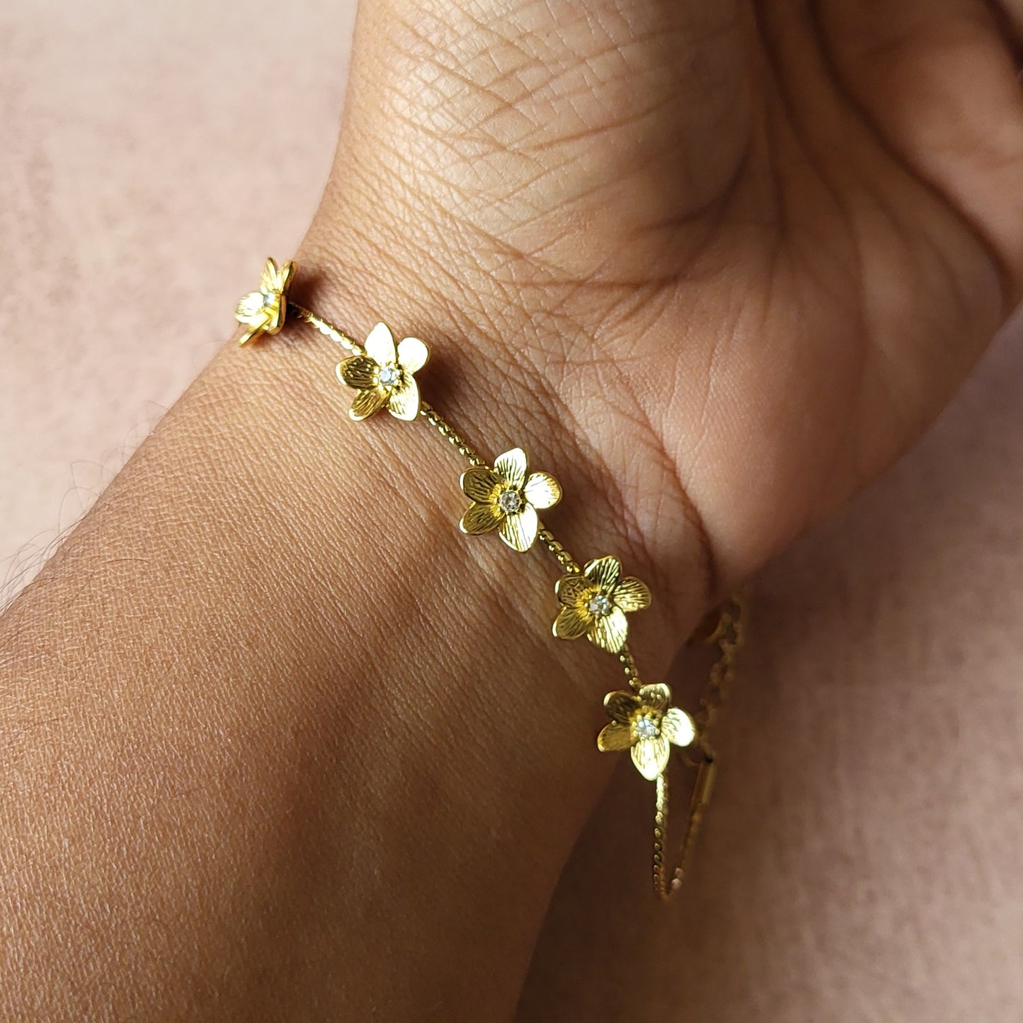 Daisies bracelet