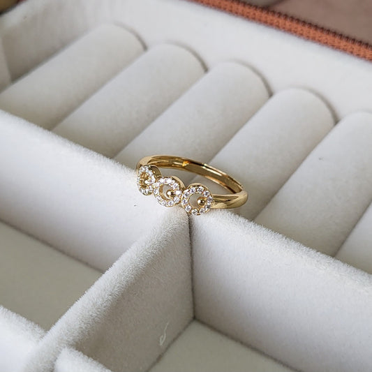 Sejal finger ring