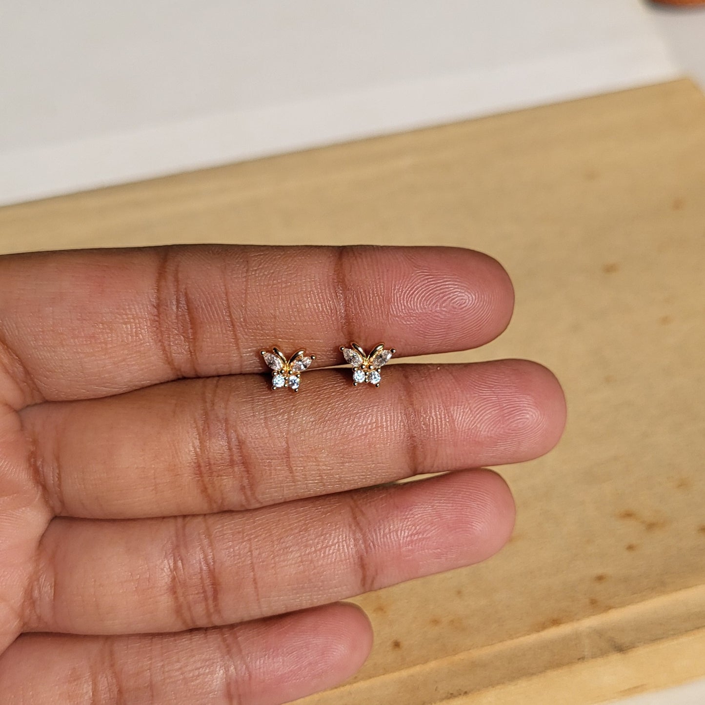 Thithli mini studs(ball screwback)