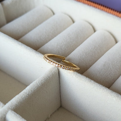 Ivy finger ring