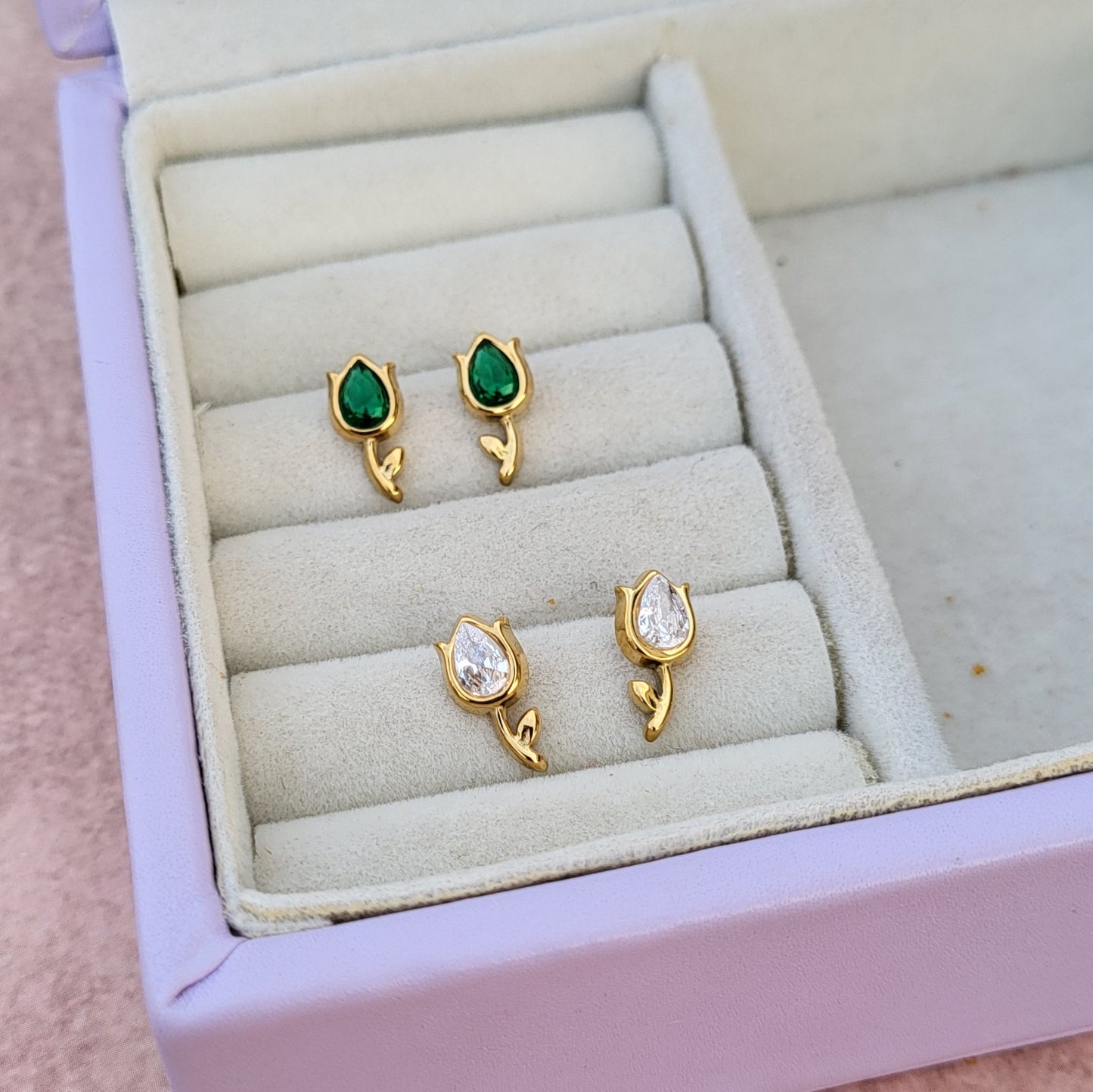 Lilly studs
