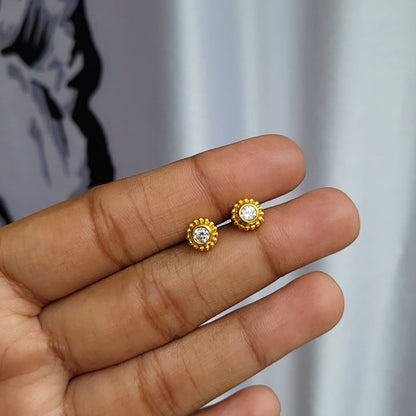 Rhea Mini studs (ball screwback)