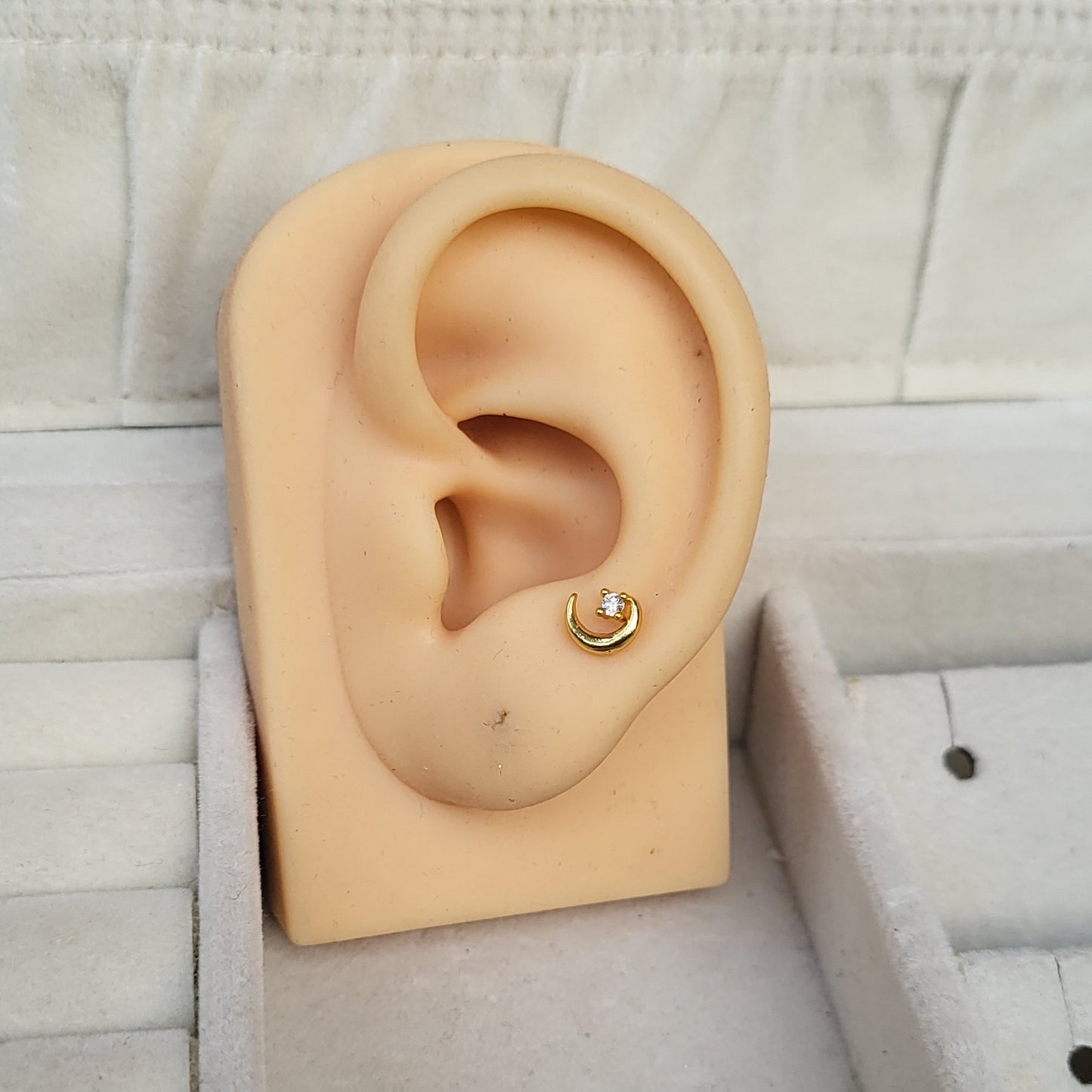 Moon star mini studs (ball screwback)