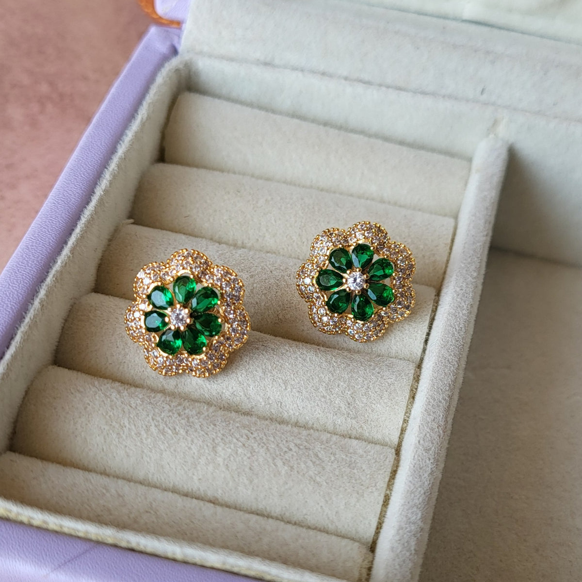 Ivaara studs