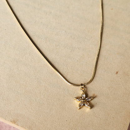 Flower pendant chain