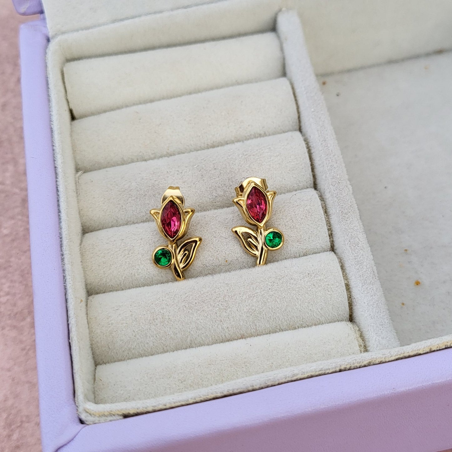Tulip studs