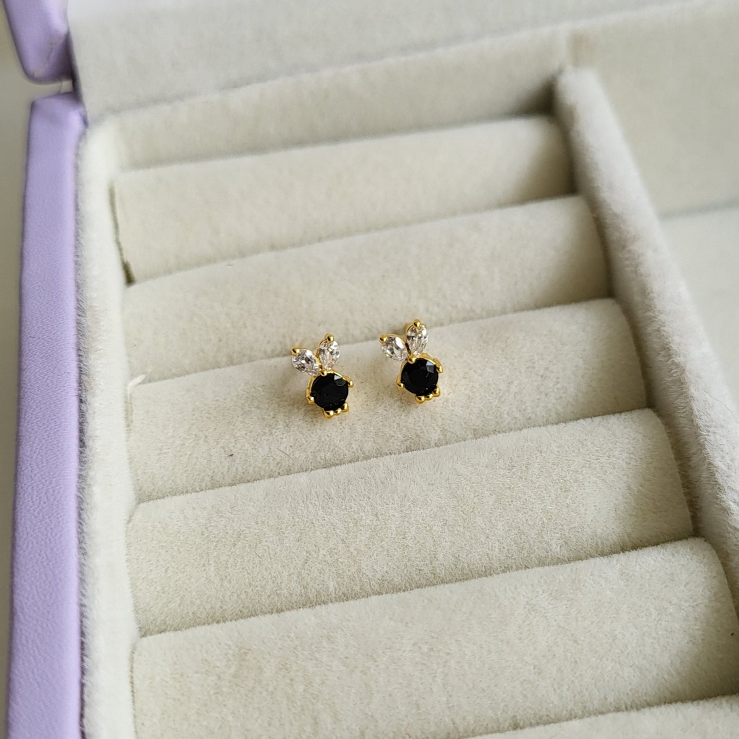 Bunny mini studs