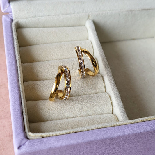 Dual layer hook studs