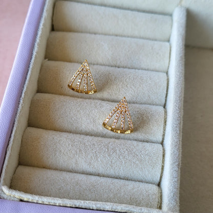 Leela cuff studs
