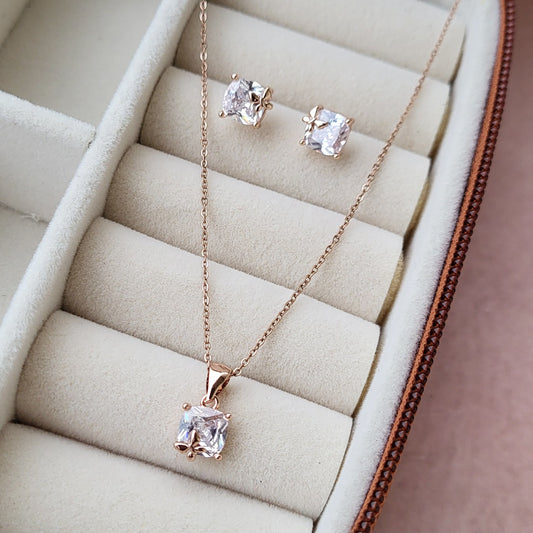 Iva pendant combo