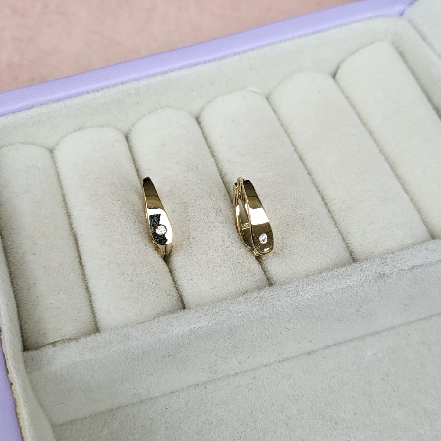 Dainty hoops