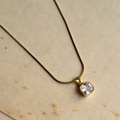 Jasmine pendent chain