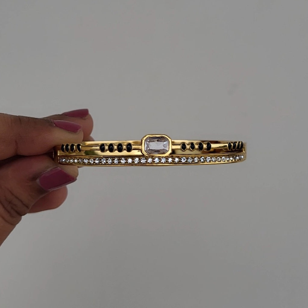 Boxy Black bead kada
