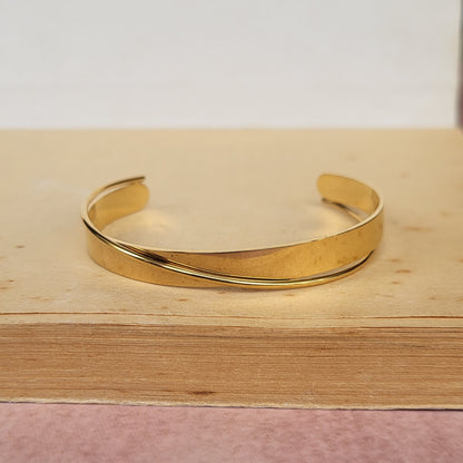Spiral cuff