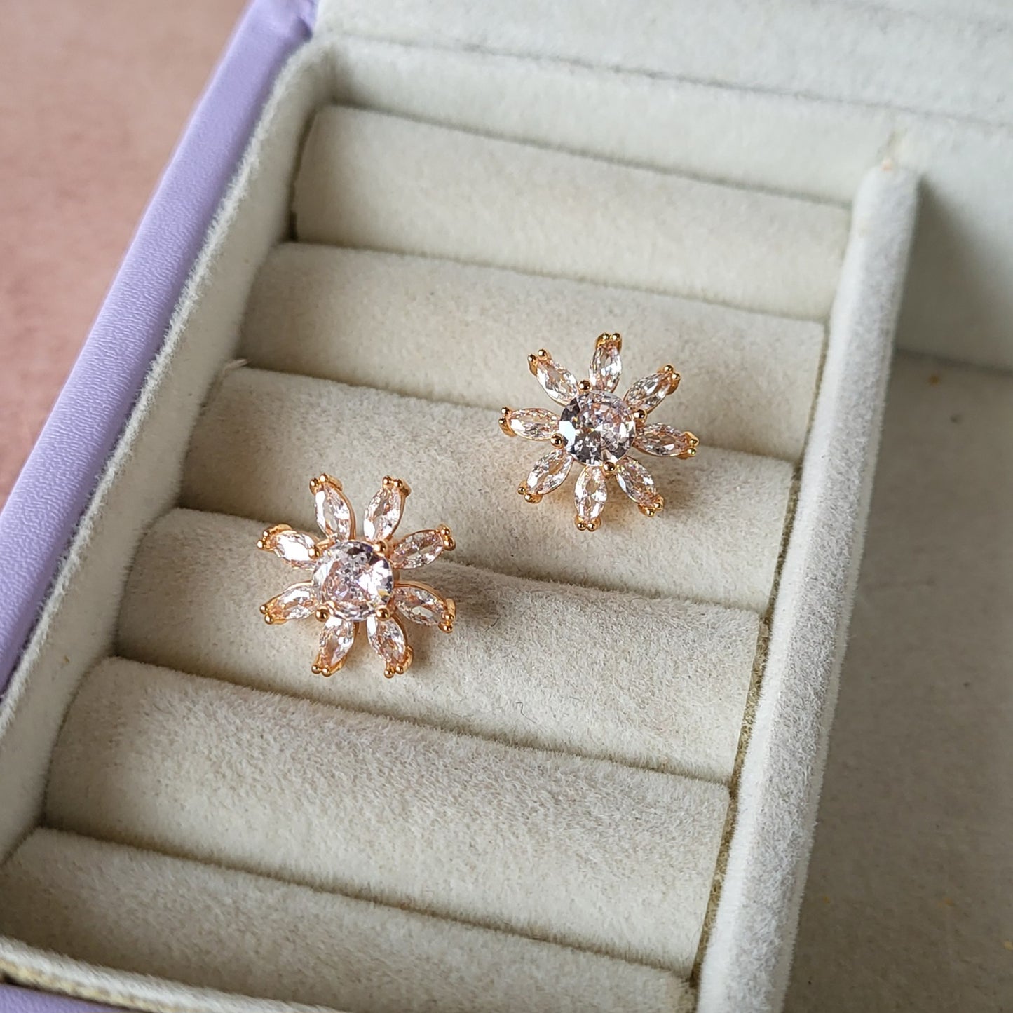 Sunshine studs