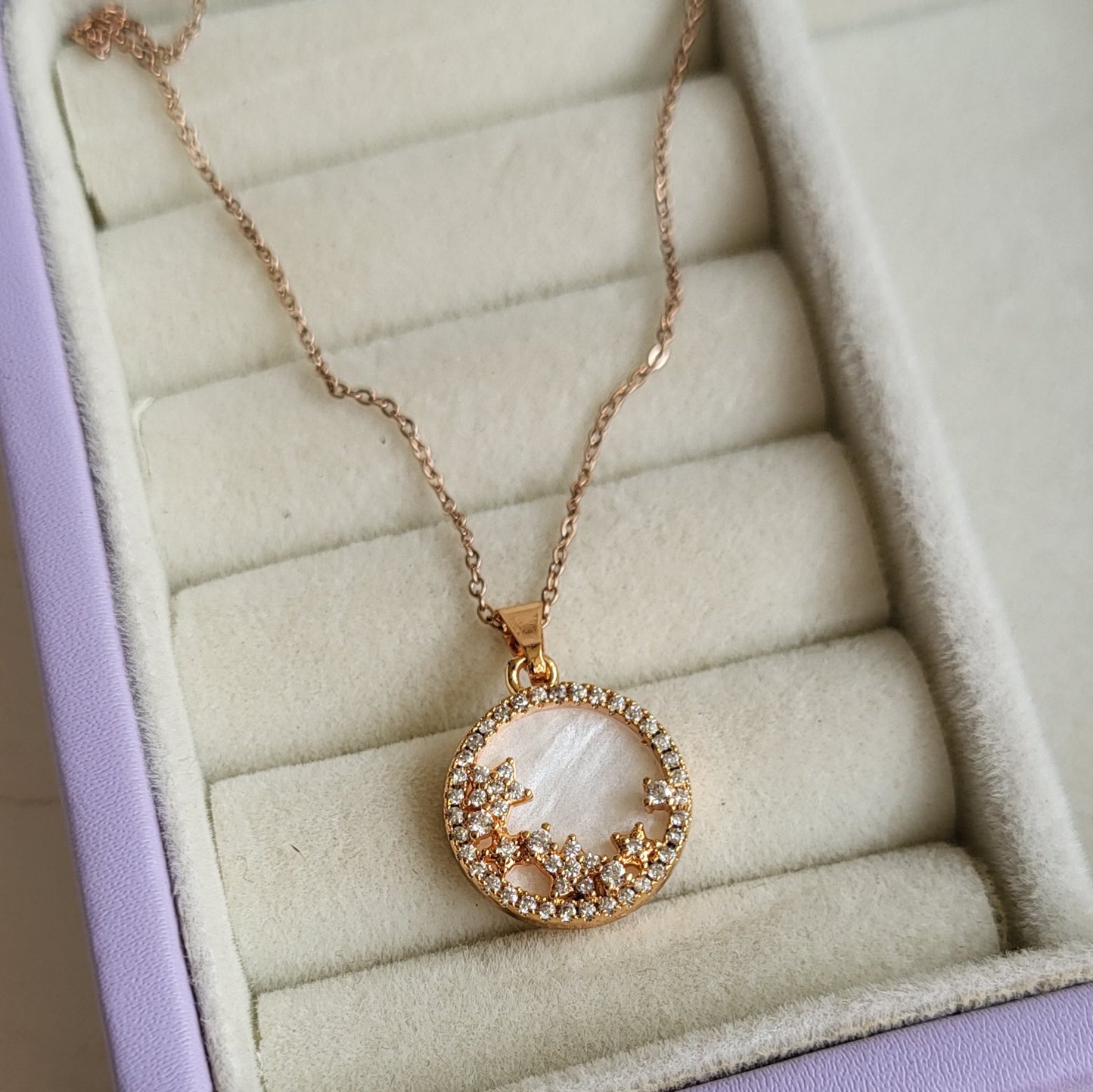 Galaxy pendant set