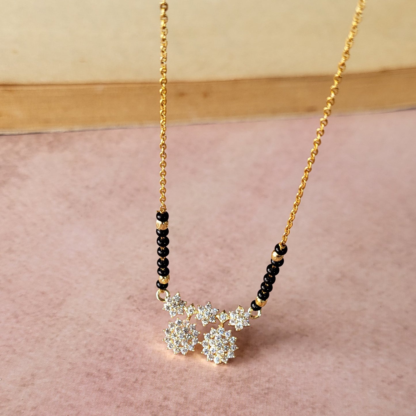 Gardenia mangalsutra