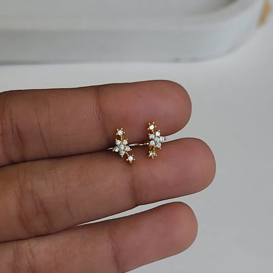 Taara mini studs (flat screwback)
