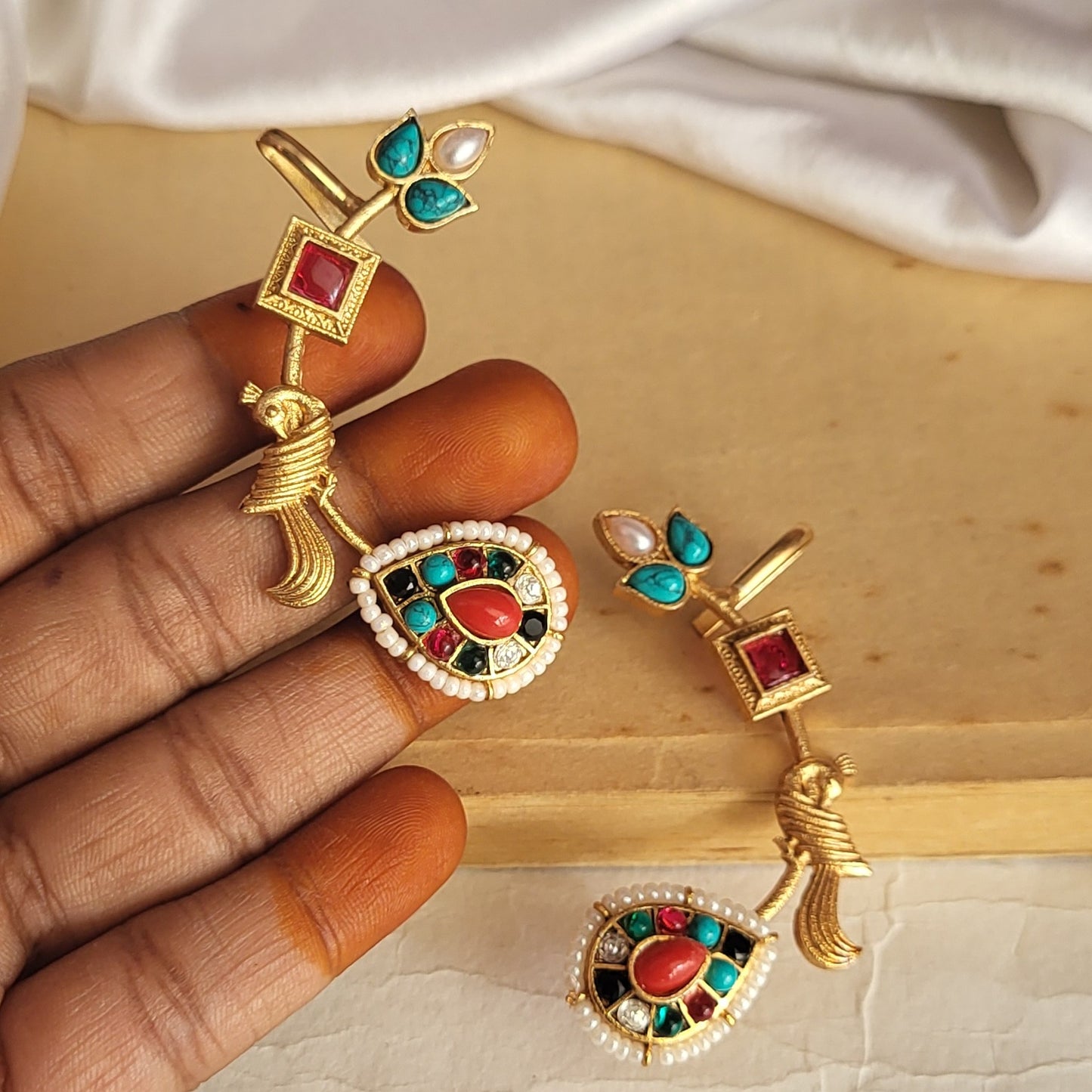 Peacock earcuff (Pair)