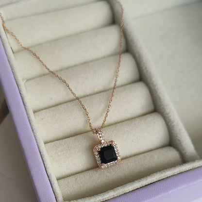 Tira Pendant chain
