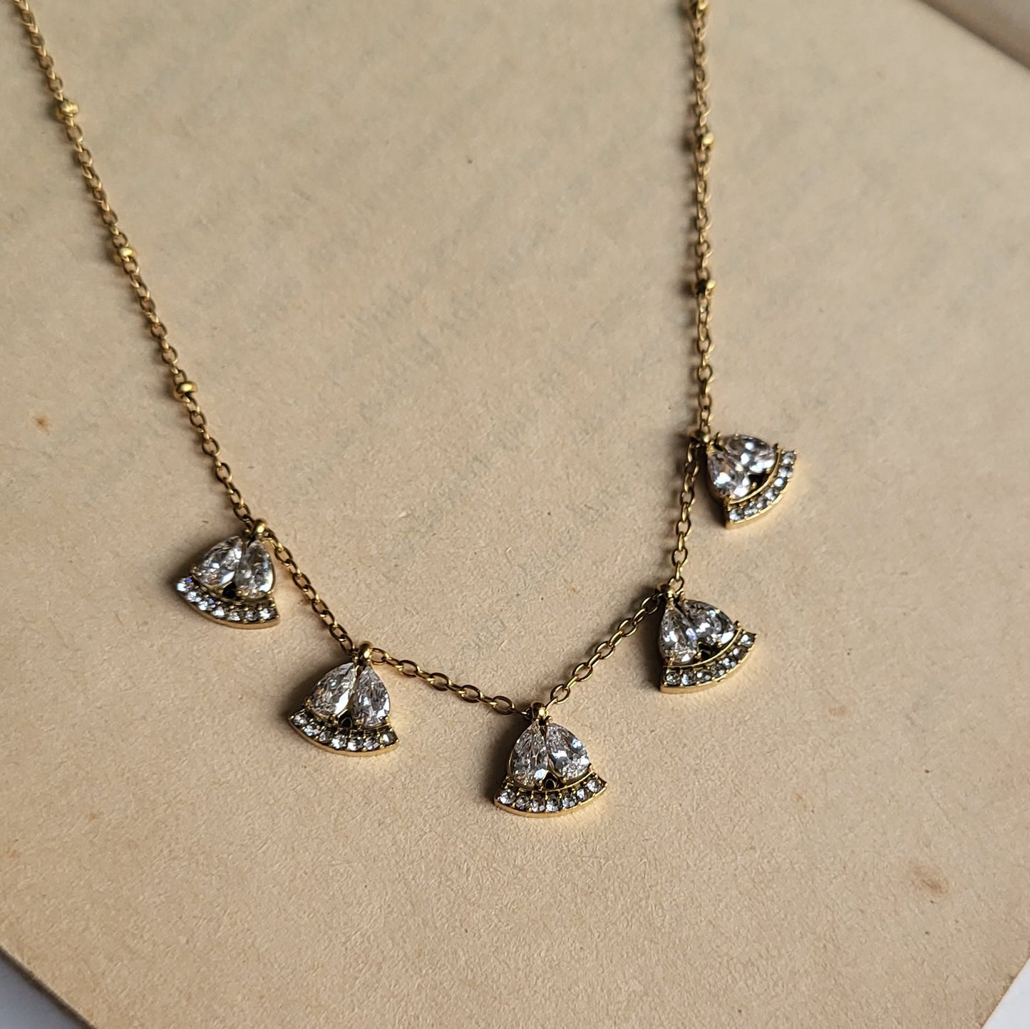 Dazzle necklace