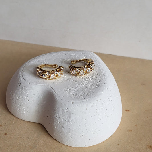 Sana earclips (Pair)