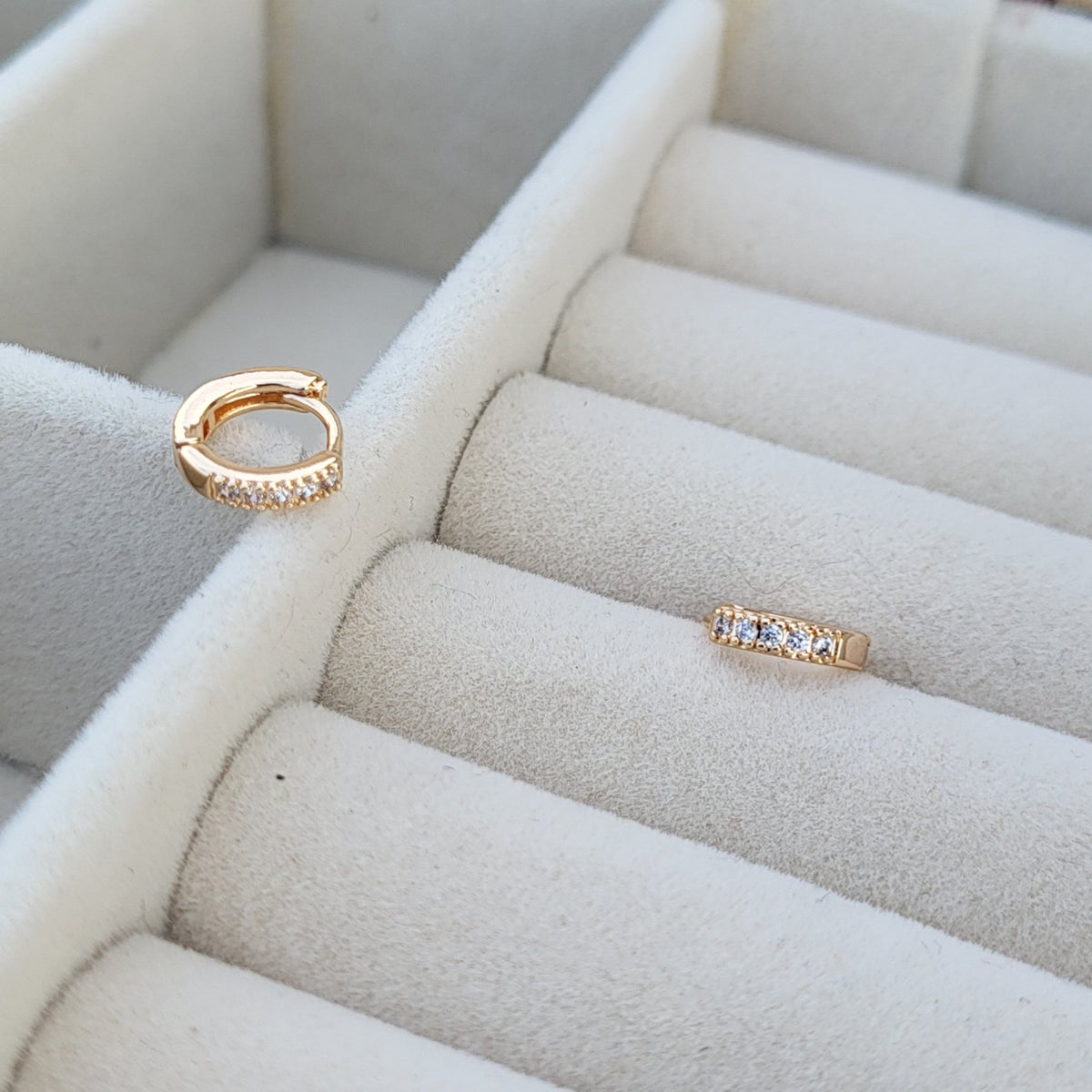 Mia mini hoops