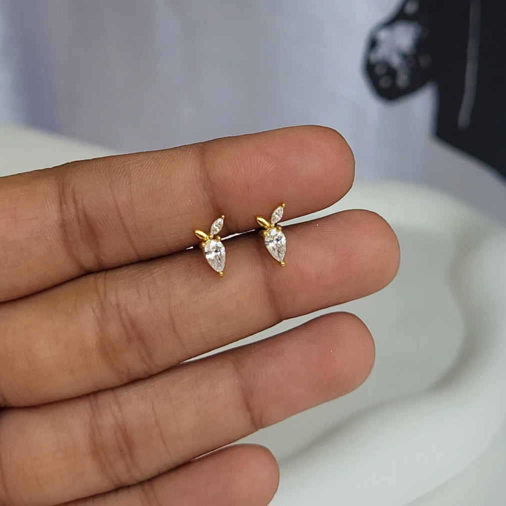 Strawberry mini studs (flat screwback)