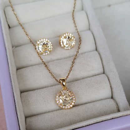 Purple pendant chain