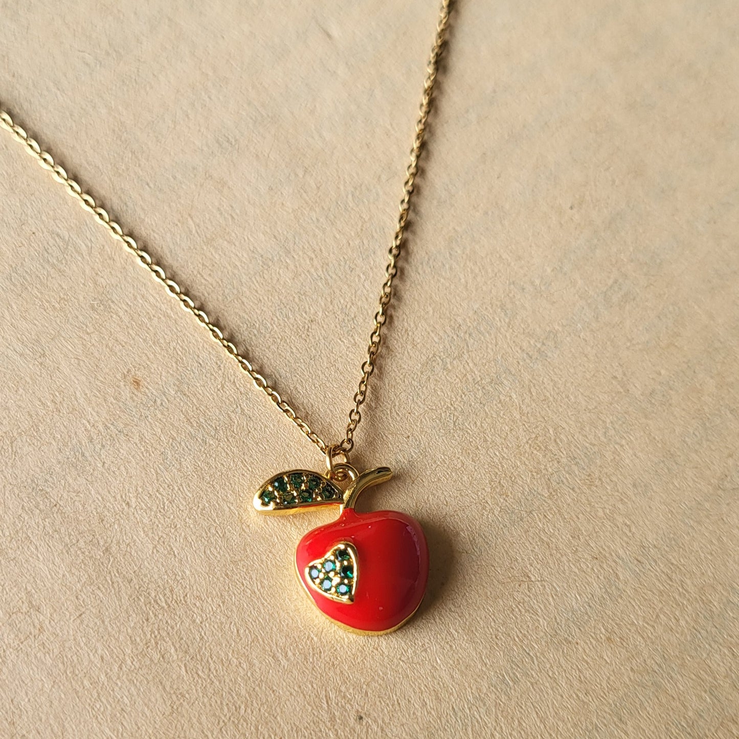 Apple pendant chain