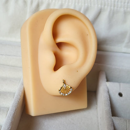 Shell studs