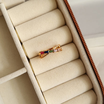 Color crush ring