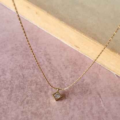Isabella Pendant chain