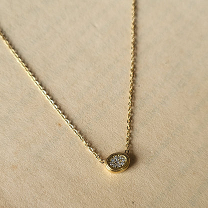 Oval pendant chain