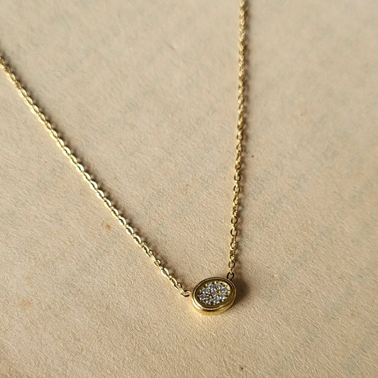 Oval pendant chain