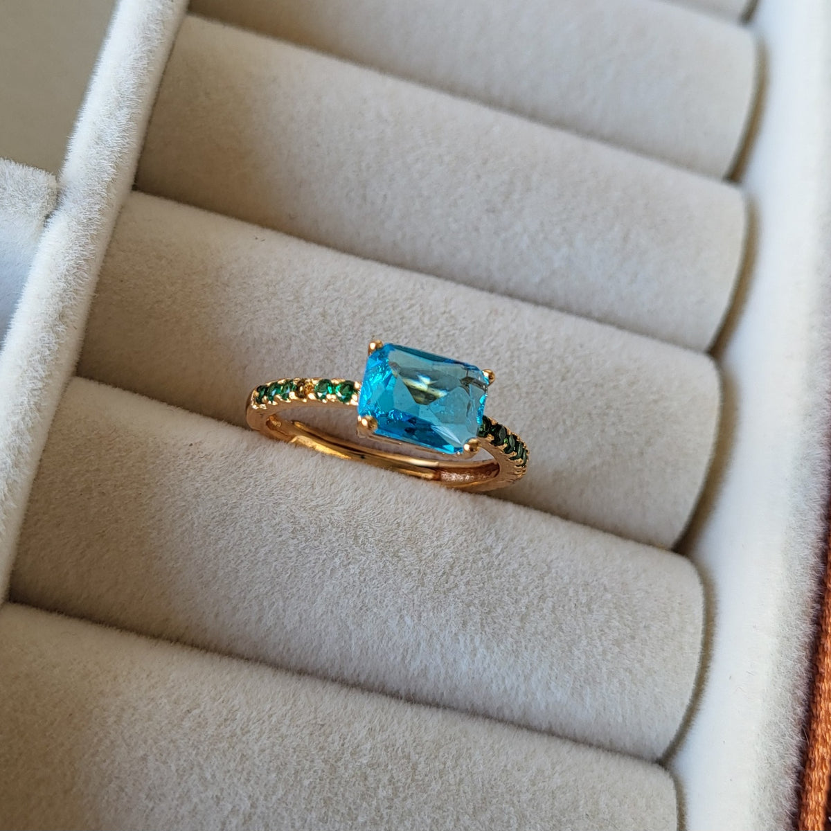 Finger ring (SM)