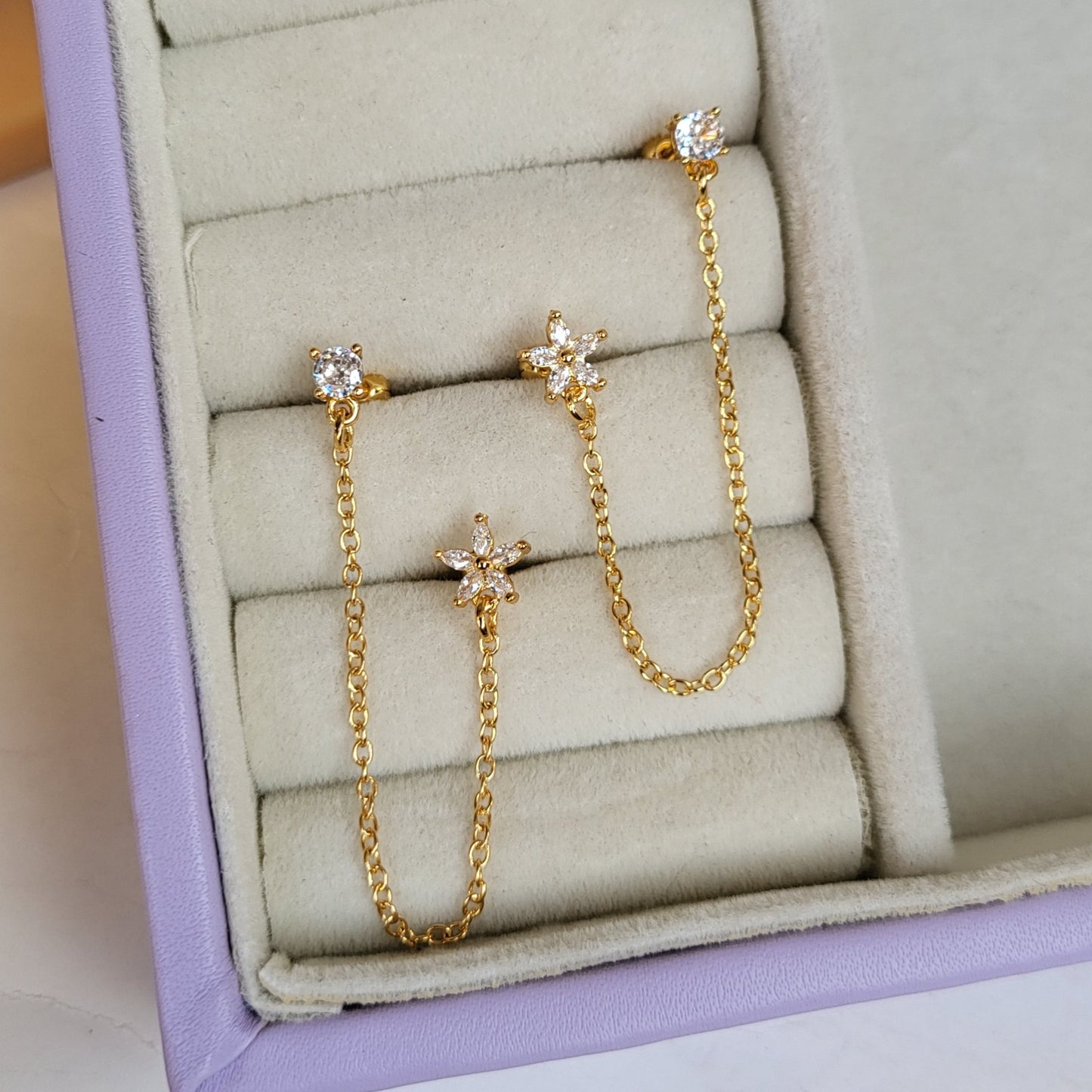 Flower link tassels (ball screwback)