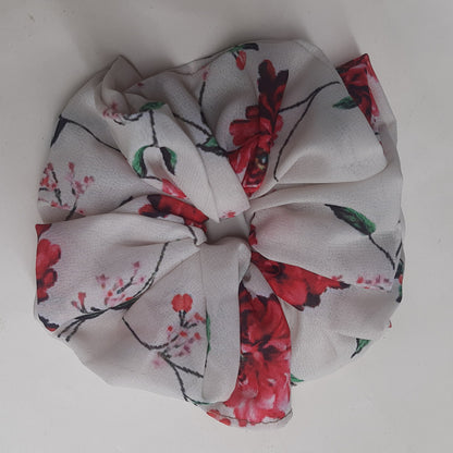 Daisy pearl XXL scrunchie