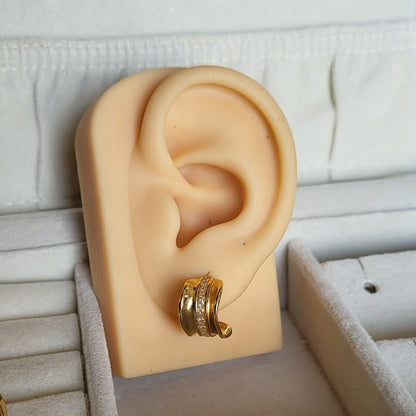 Hook type studs