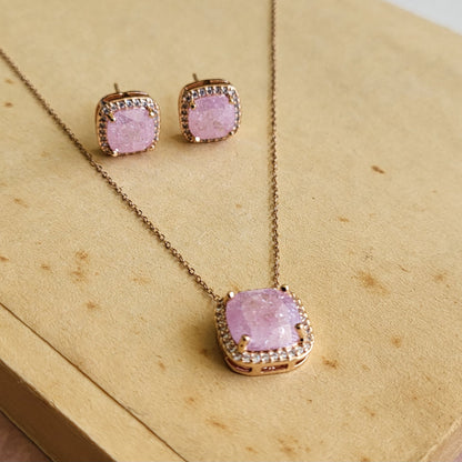 Sarah pendant set