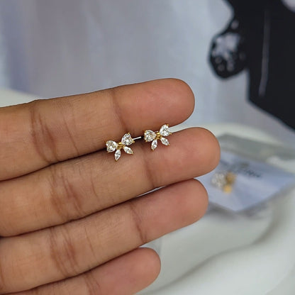 Bow studs (flat screwback)