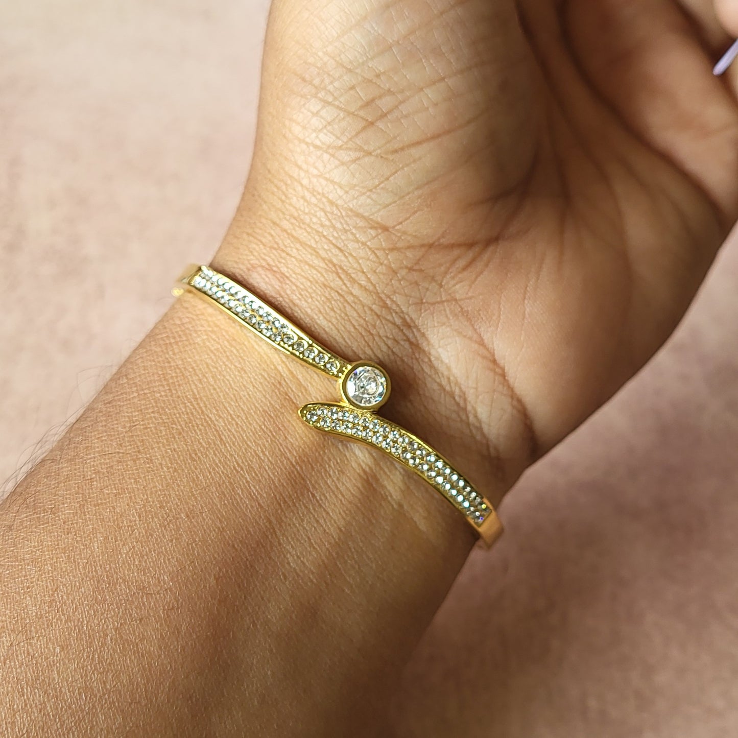 Stone studded kada