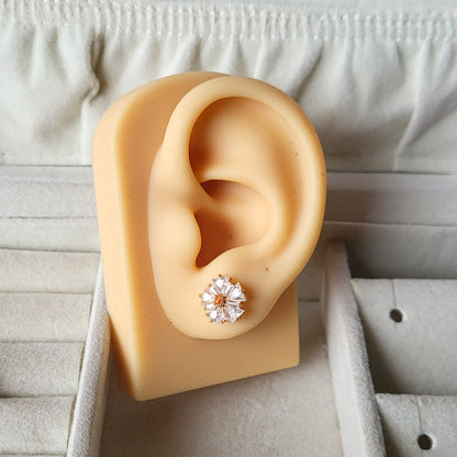 Pollen studs