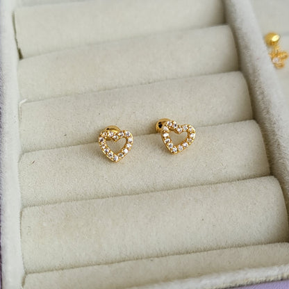 Heart mini stud (ball screwback)