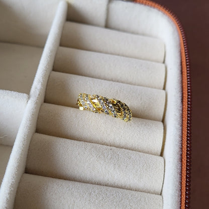 Wave finger ring
