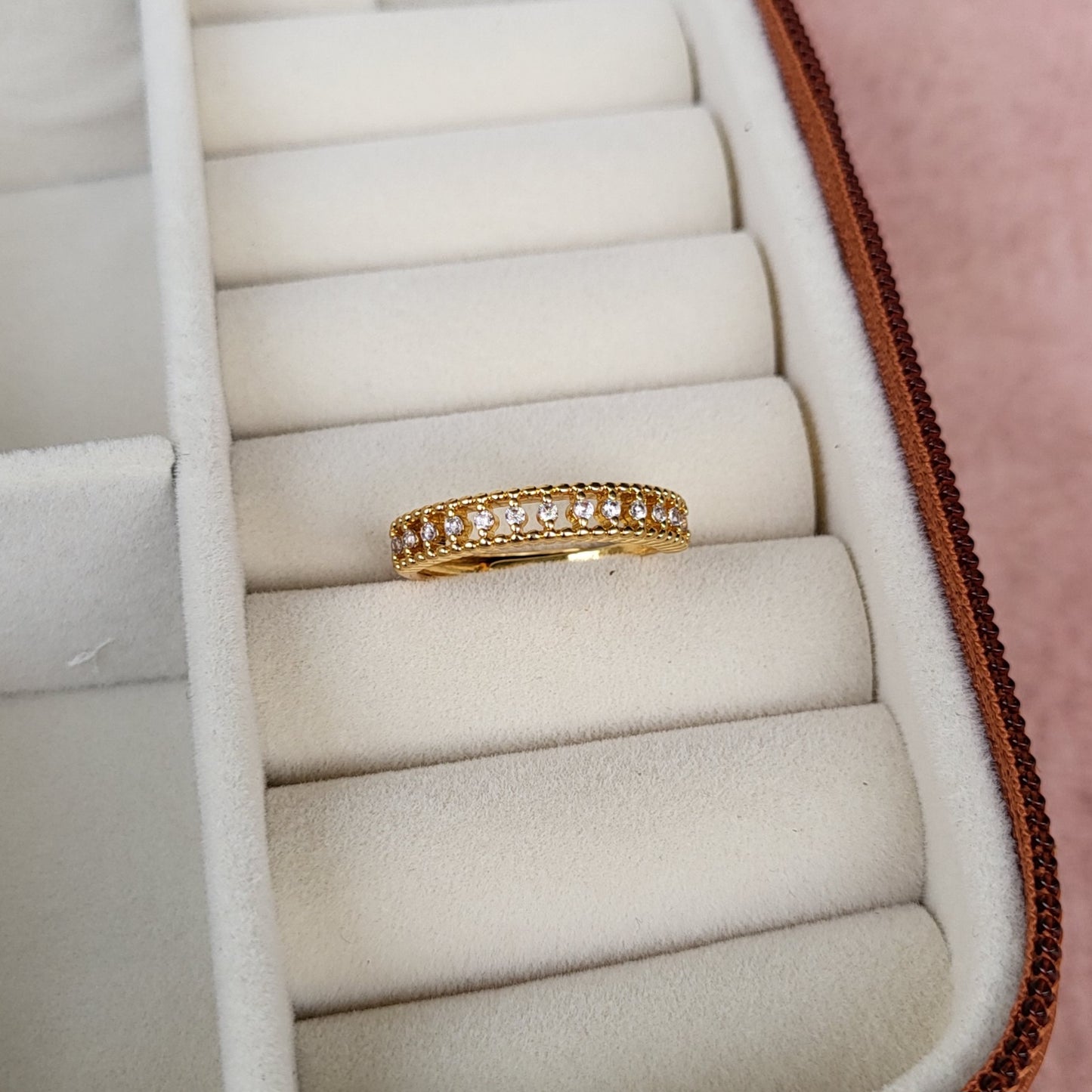 Krystle finger ring